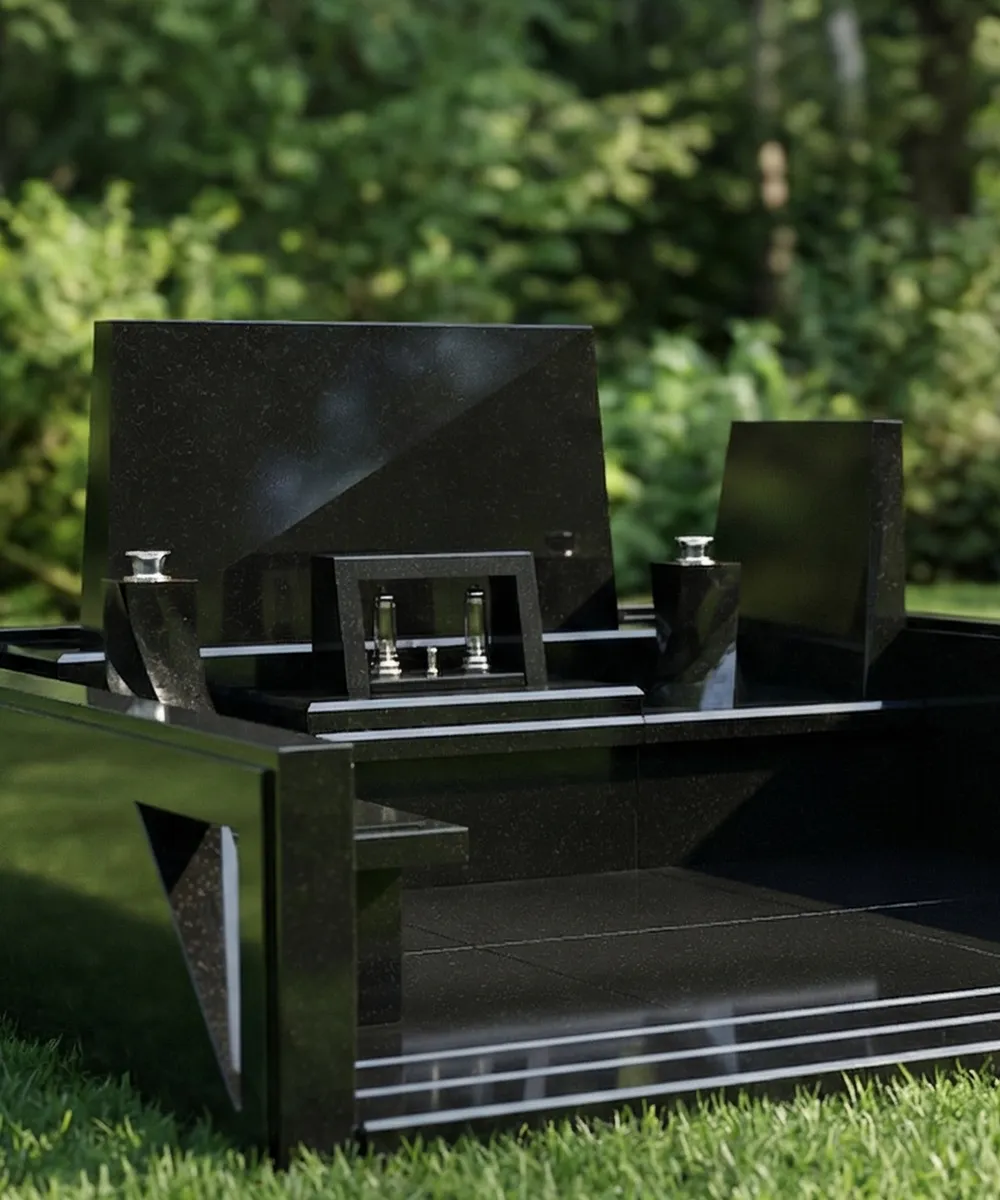 東京で人気の墓石デザイン ロワイアル（王室）