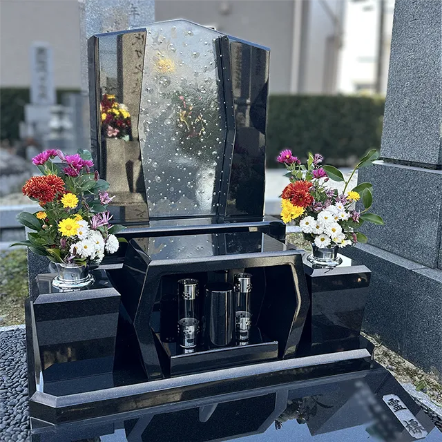 愛知県安城市のガラス墓施工例（インド産クンナム）