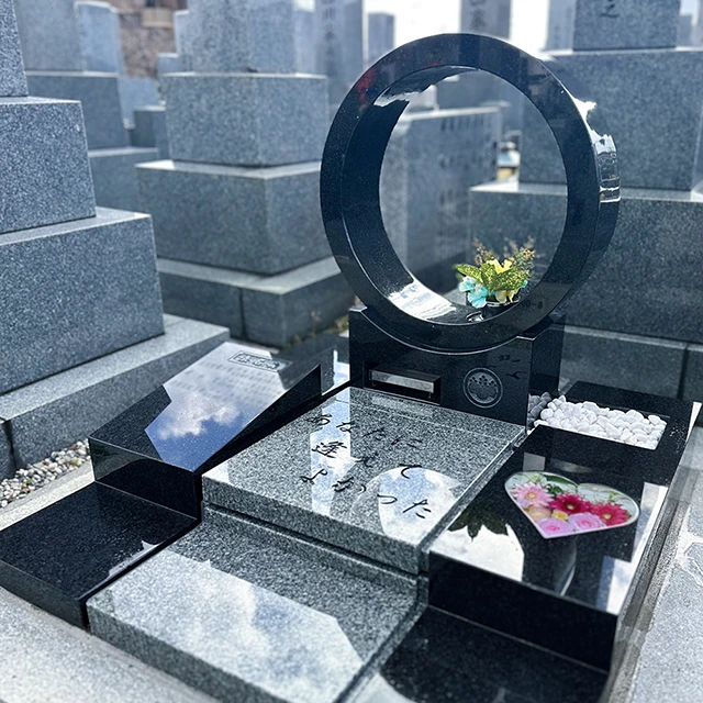 兵庫県伊丹市のデザイン墓施工例（インドSG2、アーバングレー）