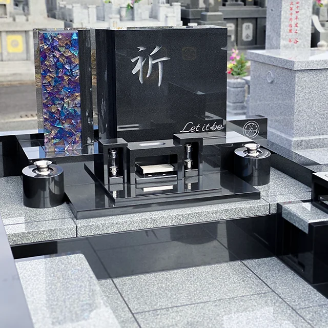 熊本県東区のガラスデザイン墓施工例（インド産YB2）