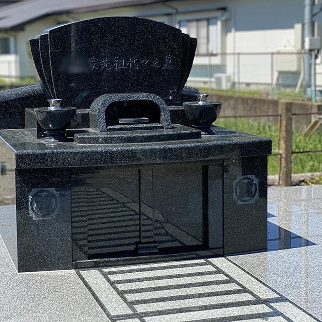 長野県安曇野市のデザイン墓施工例（インド産M1-H）