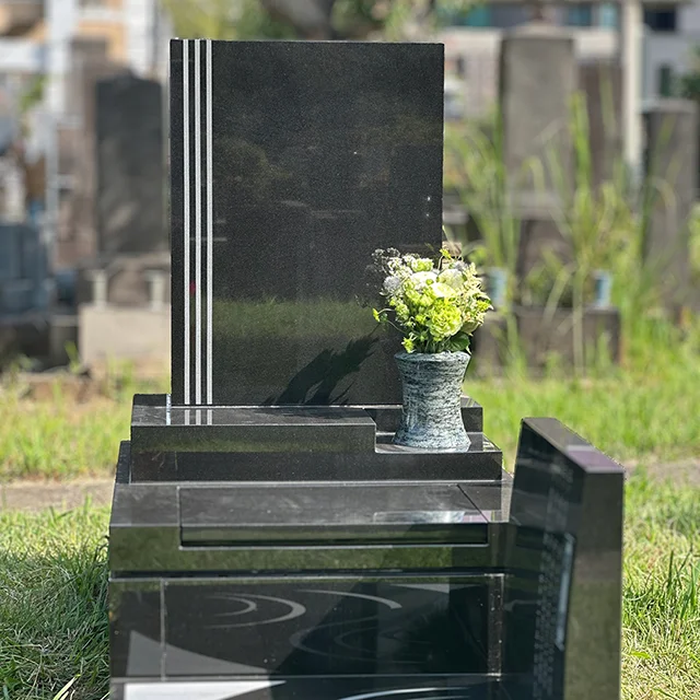 東京都港区のデザイン墓施工例（インド産クンナム、南アフリカ産オリーブグリーン）